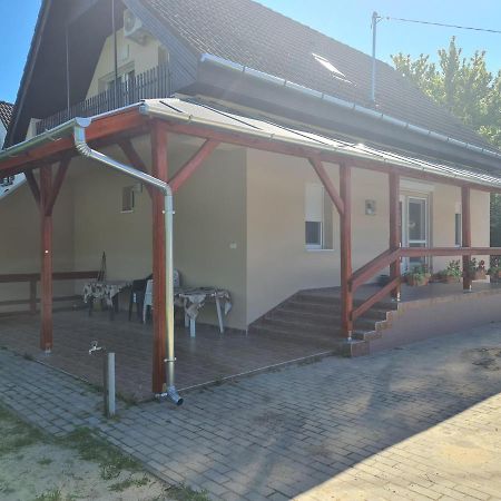 Villa Vaddinszo Lak Kiskunmajsa Exterior foto
